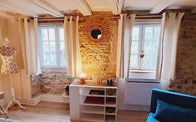 STUDIO - 30 m2 - Centre ville de Bourg en Bresse